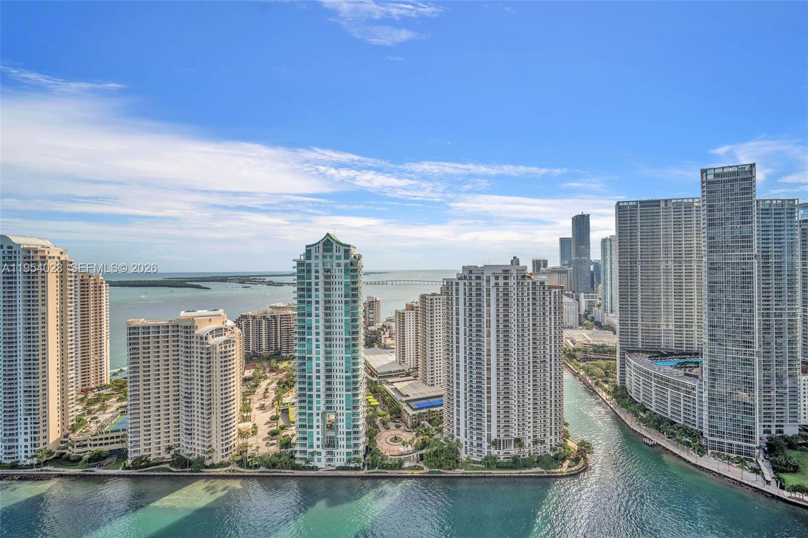 325 S Biscayne Blvd #LPH 17, Miami FL 33131