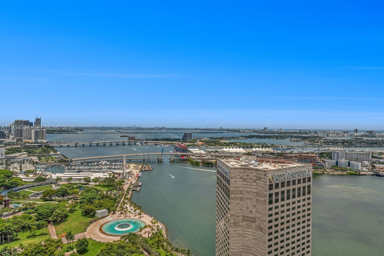 325 S Biscayne Blvd #LPH 17, Miami FL 33131