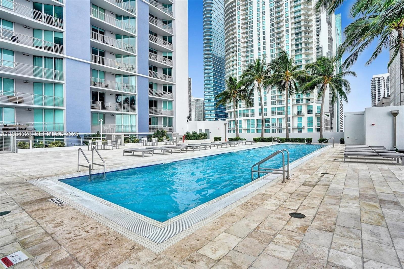 325 S Biscayne Blvd #LPH 17, Miami FL 33131