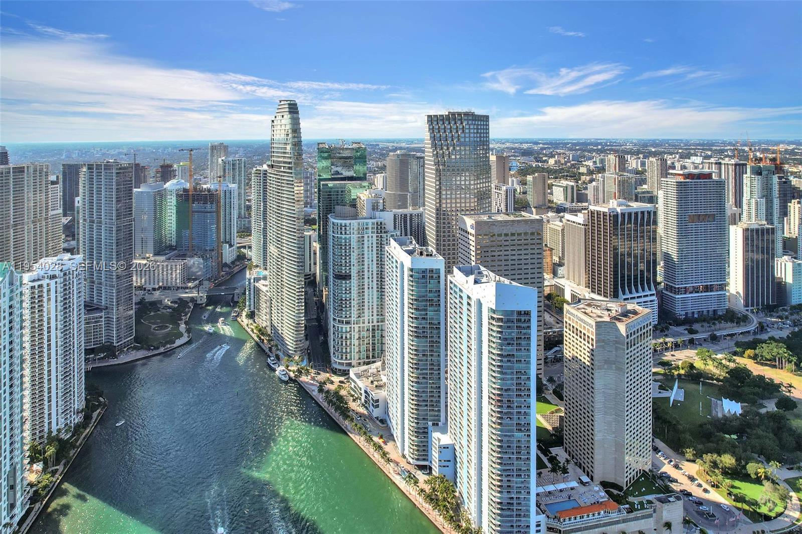 325 S Biscayne Blvd #LPH 17, Miami FL 33131