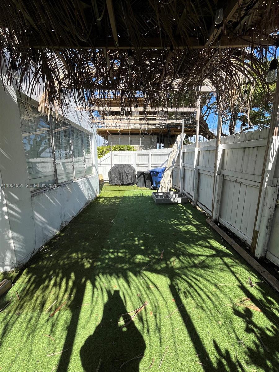 6 Farrey Ln, Miami Beach FL 33139