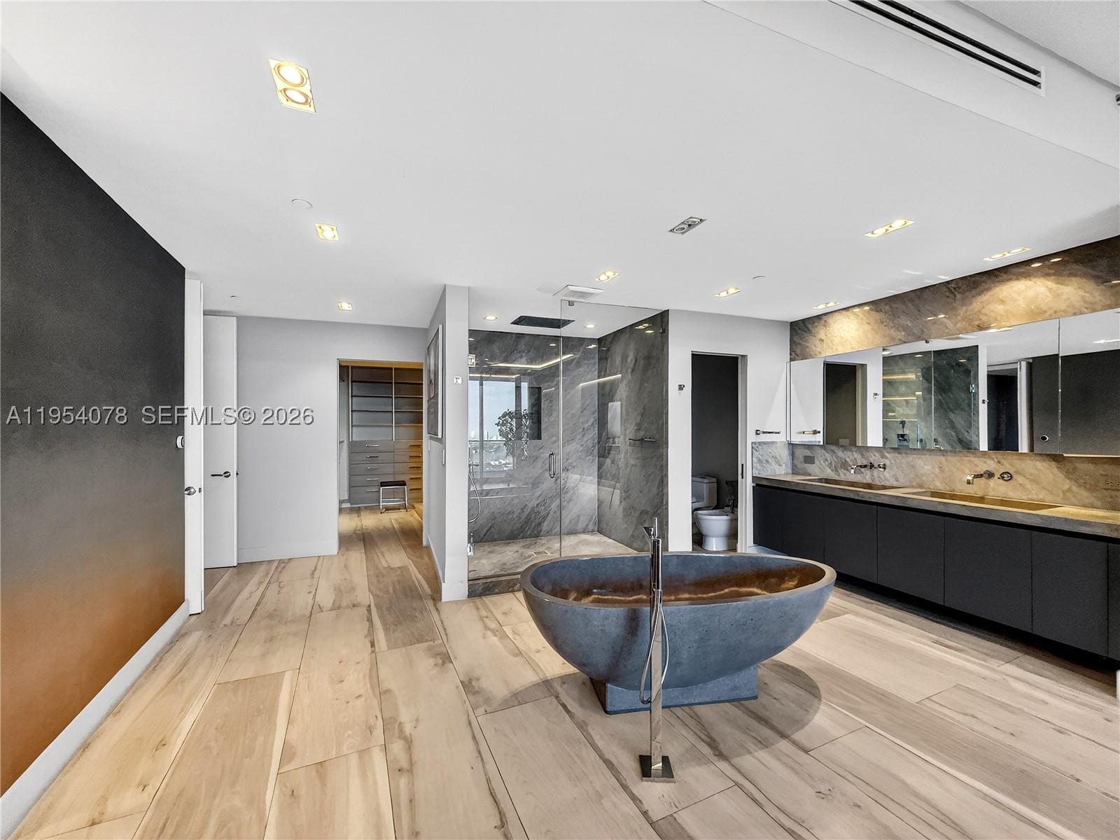 2020 N Bayshore Dr #PH-4104, Miami FL 33137