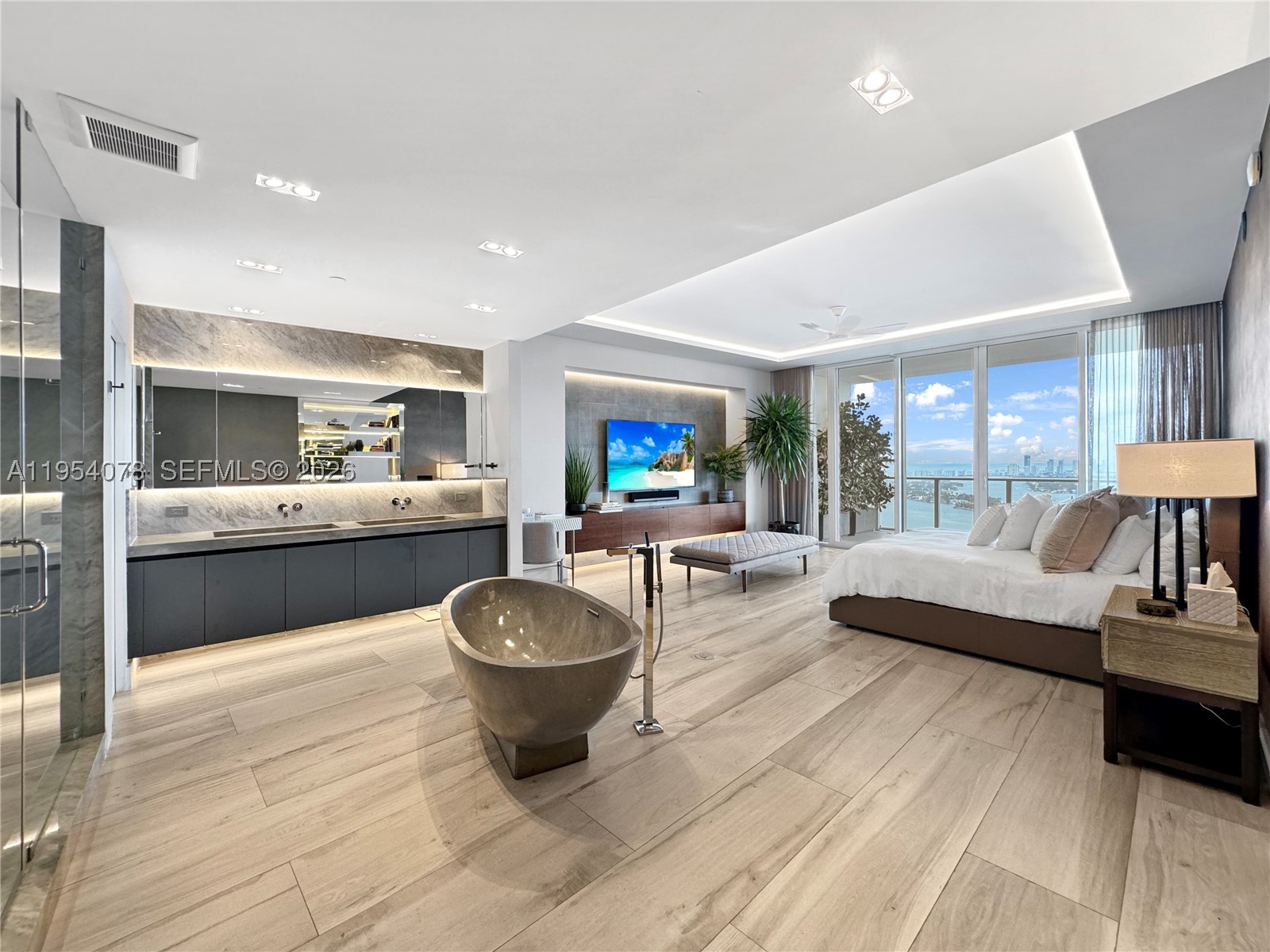 2020 N Bayshore Dr #PH-4104, Miami FL 33137