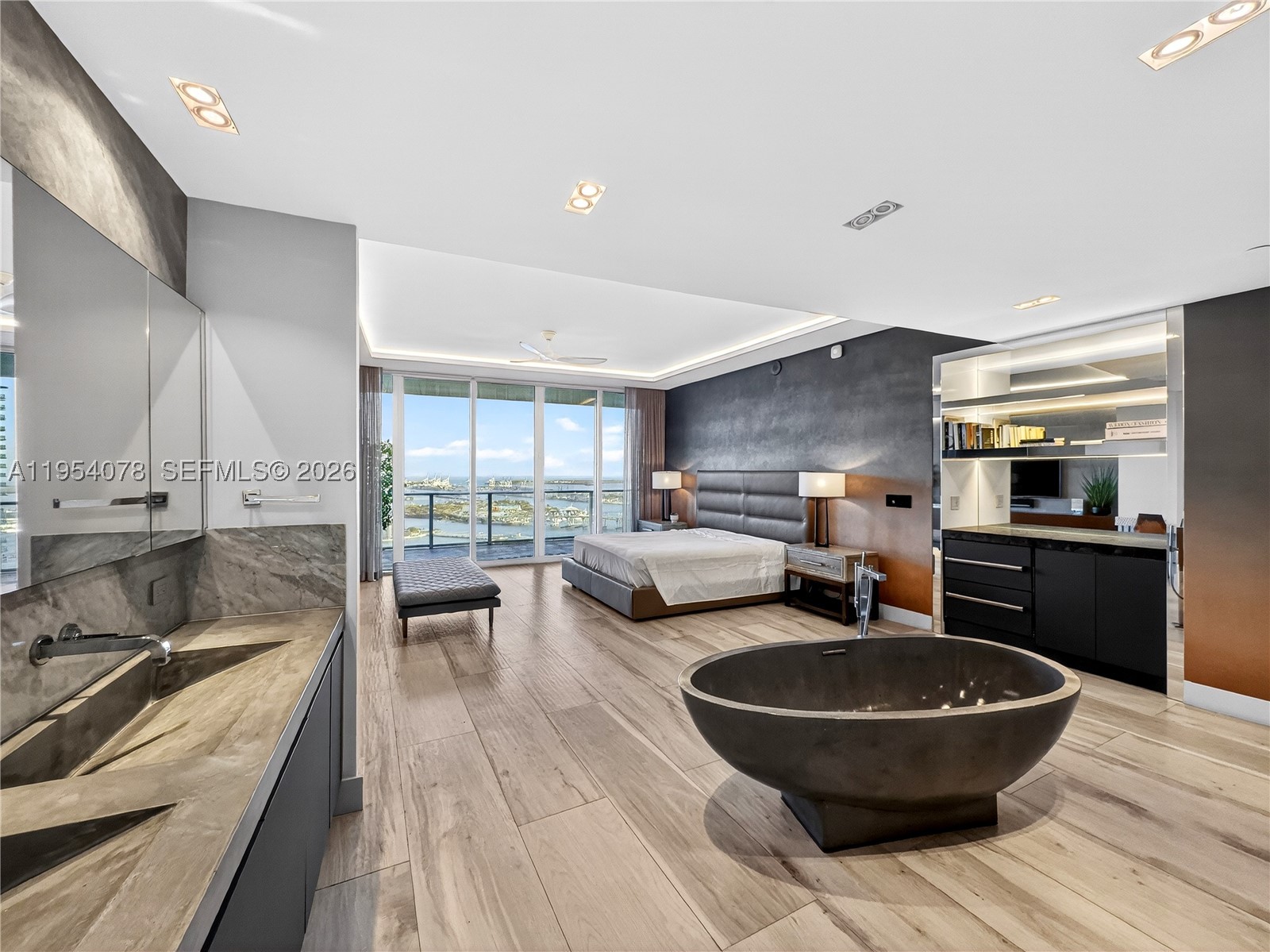 2020 N Bayshore Dr #PH-4104, Miami FL 33137
