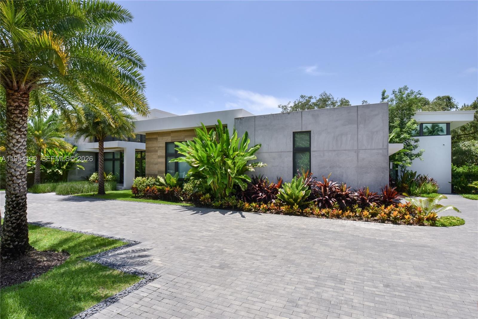 11050 SW 69th Ave, Pinecrest FL 33156
