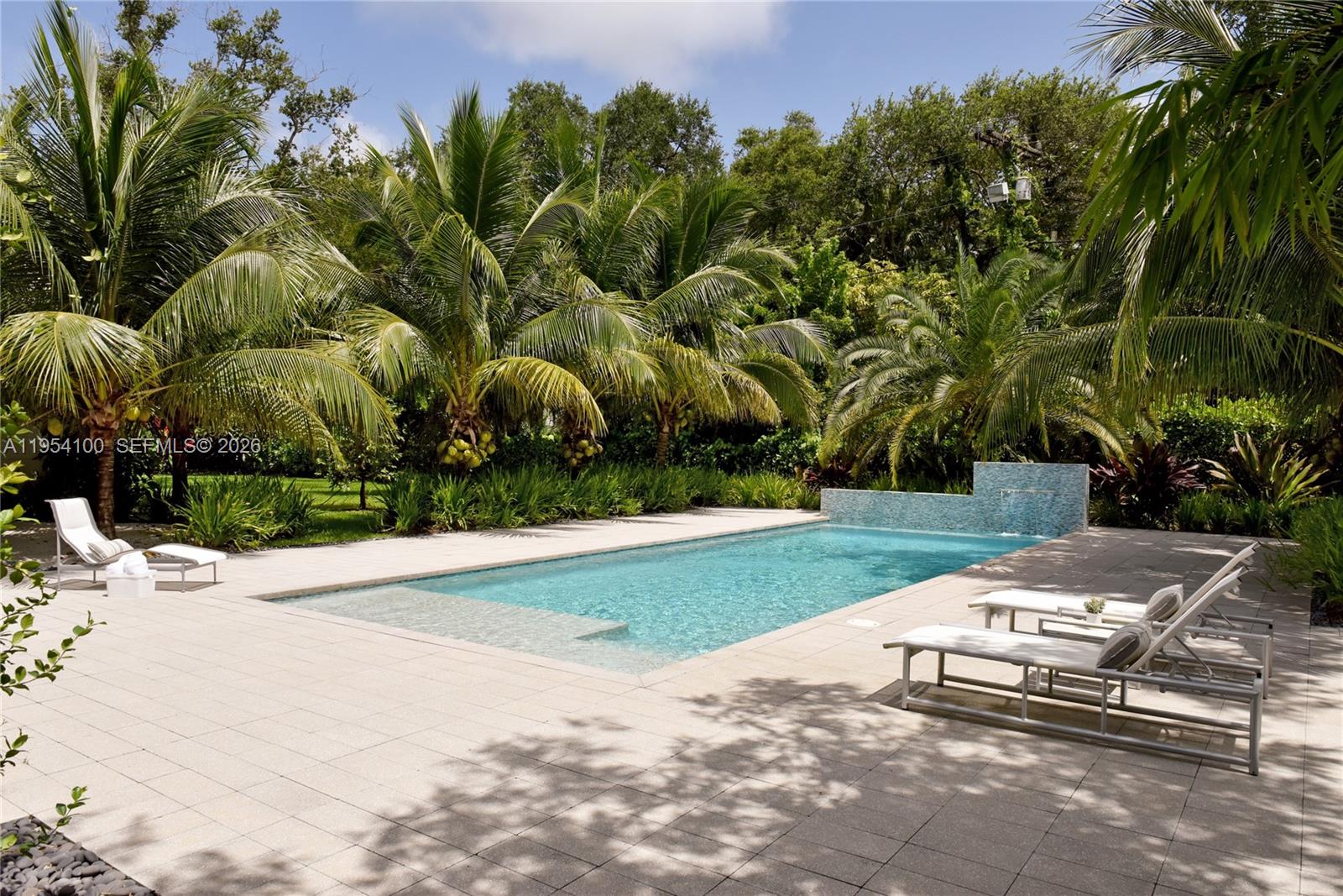 11050 SW 69th Ave, Pinecrest FL 33156