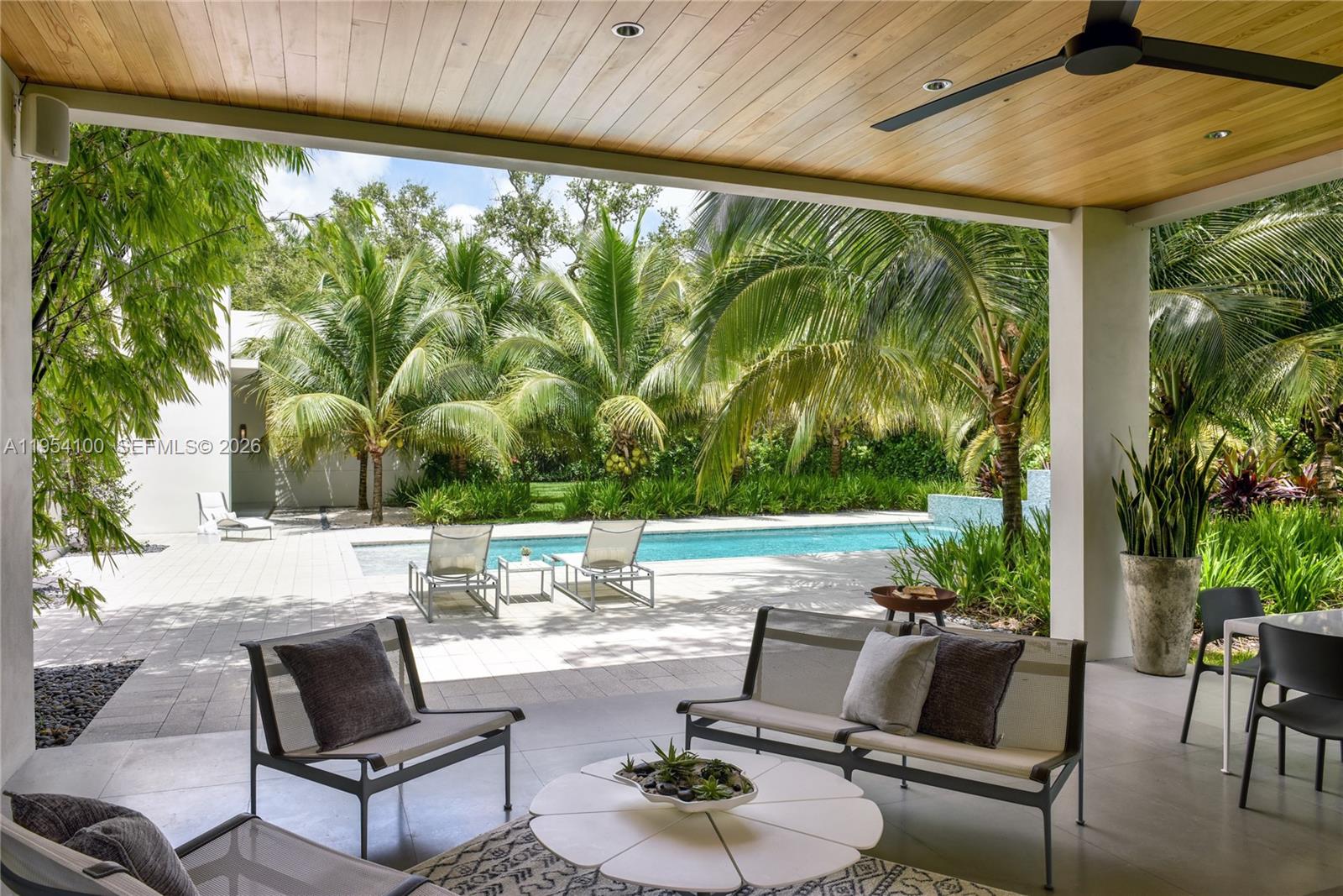 11050 SW 69th Ave, Pinecrest FL 33156
