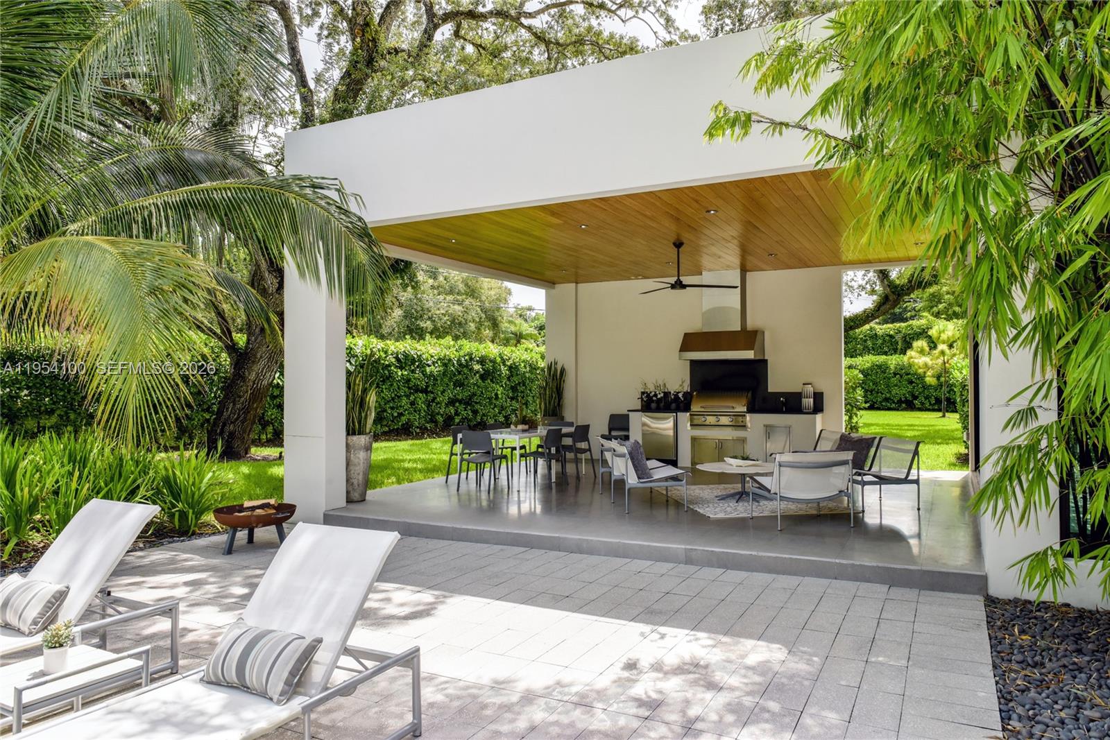 11050 SW 69th Ave, Pinecrest FL 33156