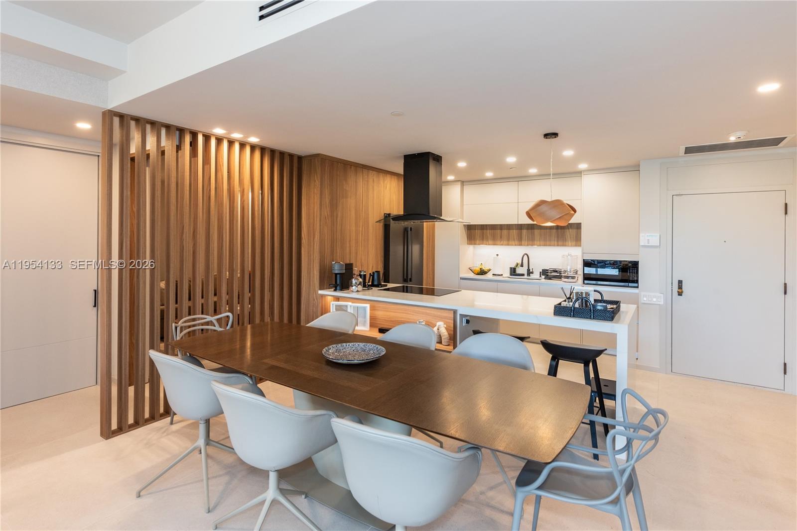 251 Crandon Blvd #306, Key Biscayne FL 33149