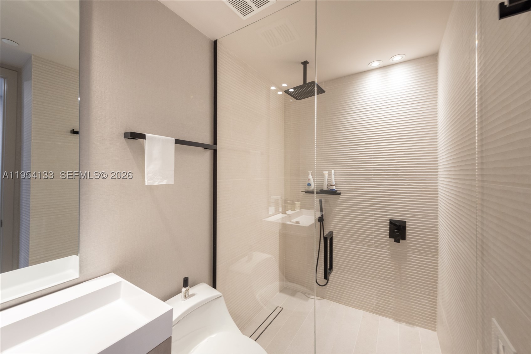 251 Crandon Blvd #306, Key Biscayne FL 33149