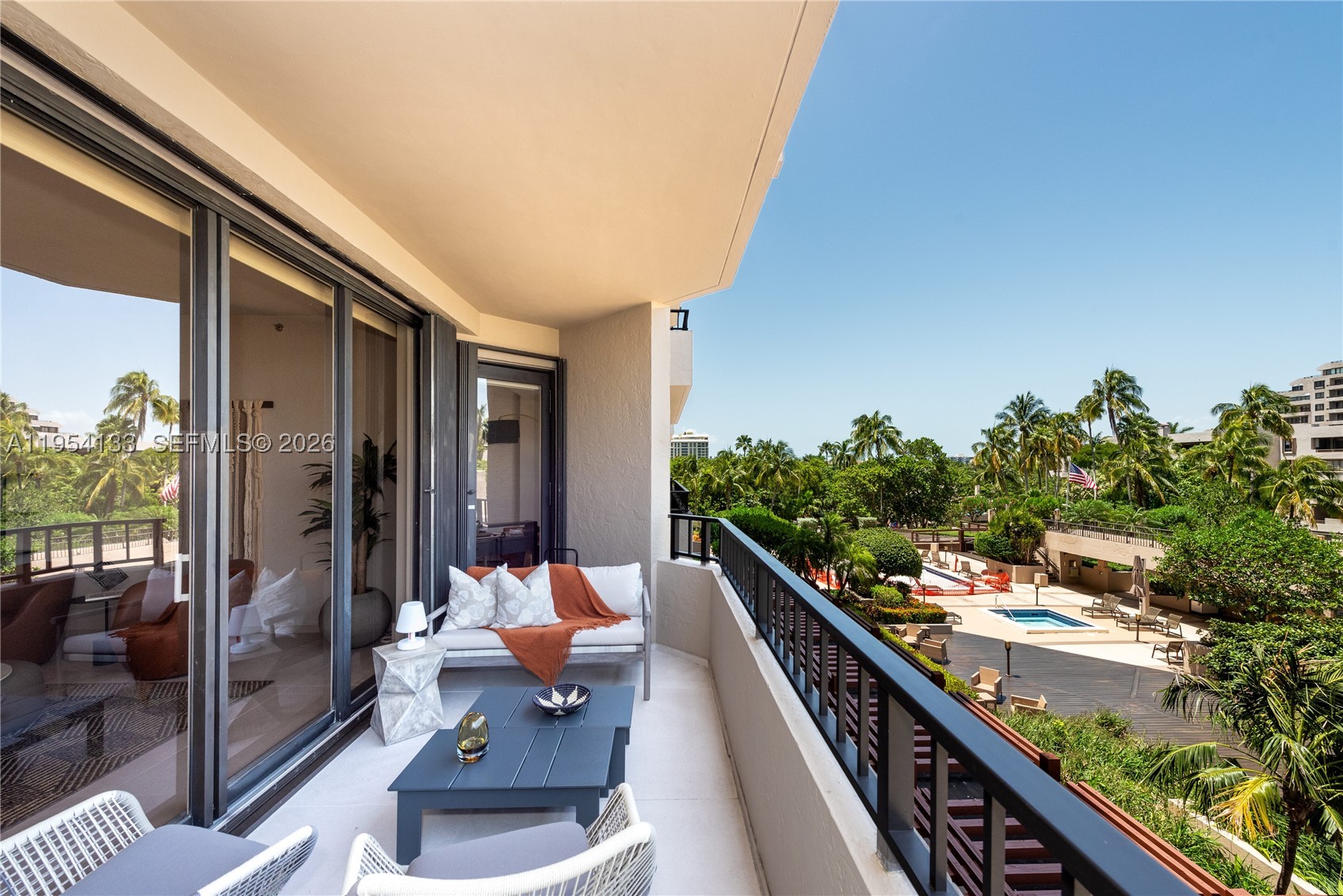 251 Crandon Blvd #306, Key Biscayne FL 33149