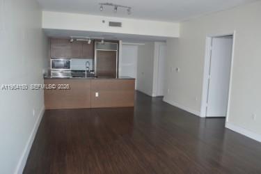 475 Brickell Ave #1814, Miami FL 33131