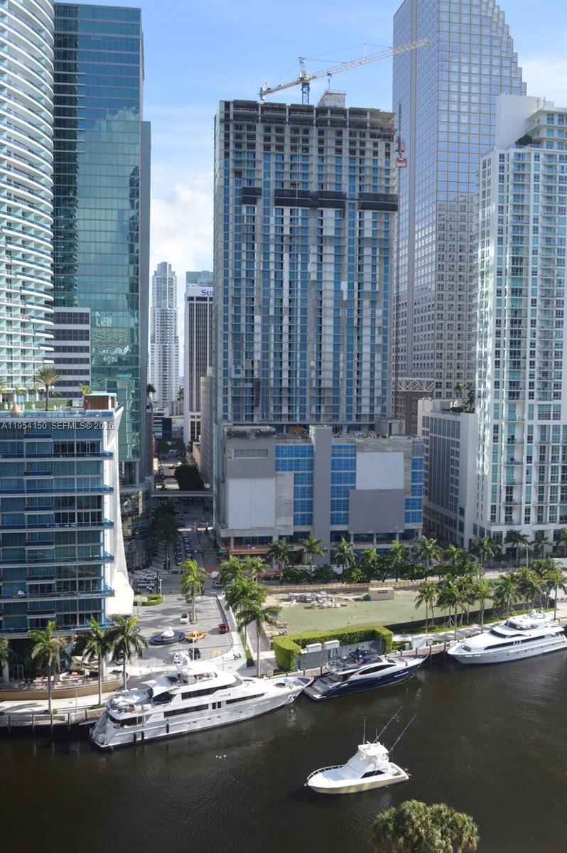 475 Brickell Ave #1814, Miami FL 33131