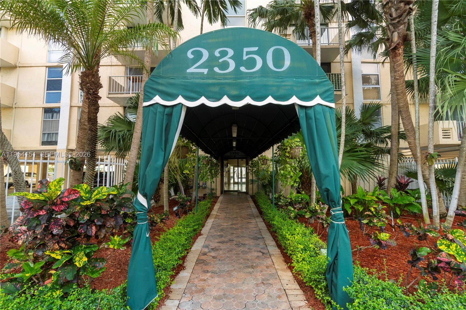 2350 NE 135th St #1202, North Miami FL 33181