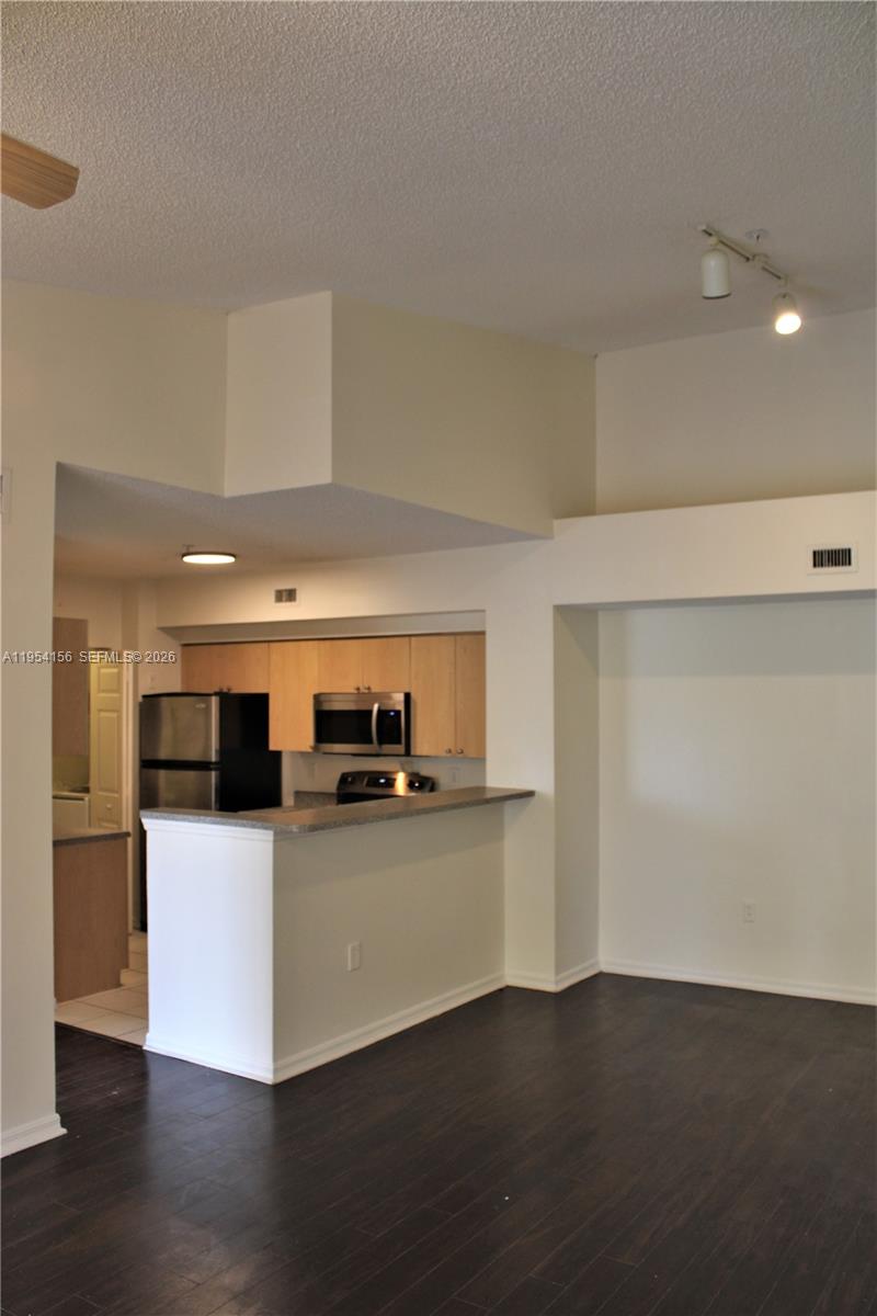 2400 E Preserve Way #304, Miramar FL 33025