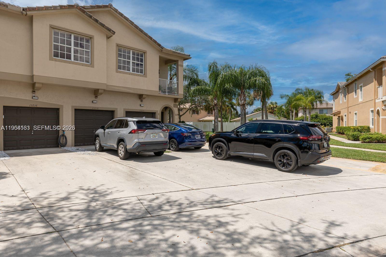 13216 SW 44th St #11204, Miramar FL 33027