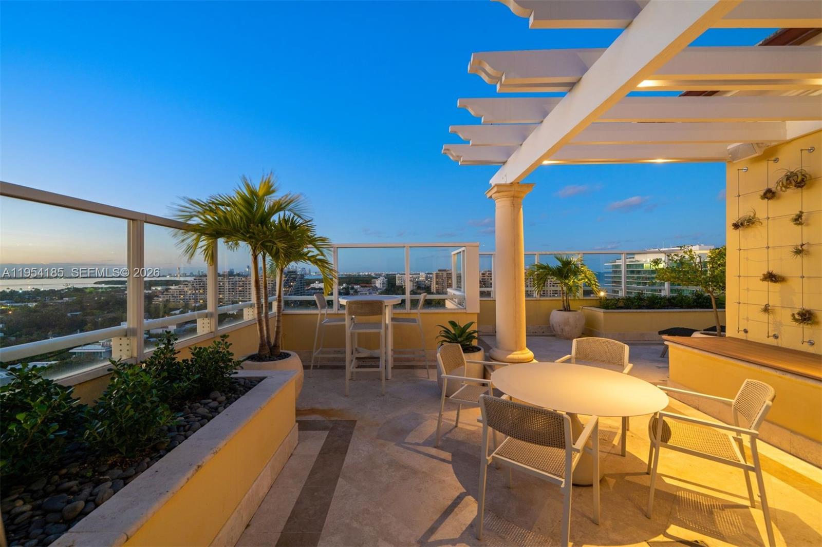 445 Grand Bay Drive #PH-1A, Key Biscayne FL 33149