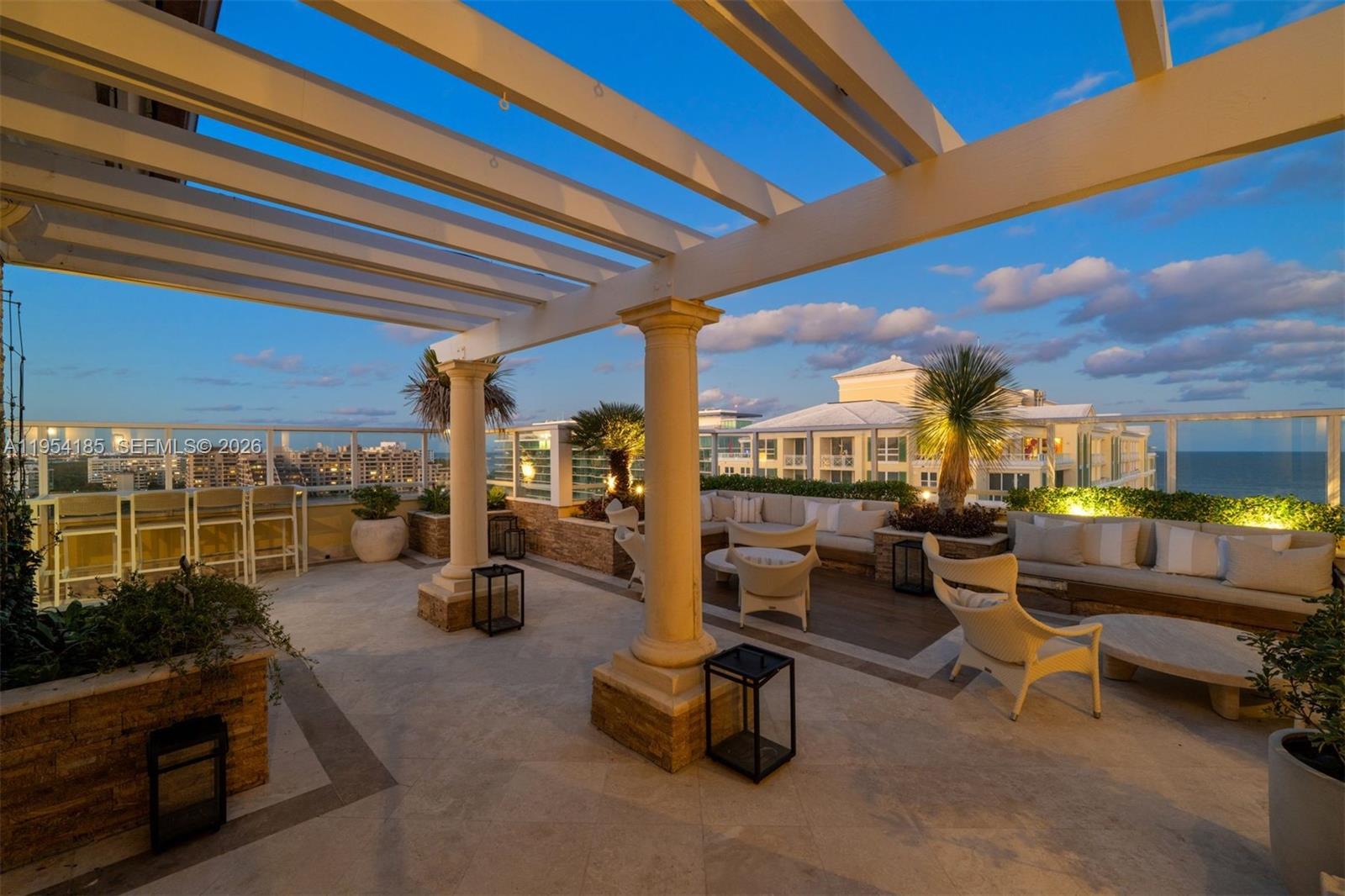 445 Grand Bay Drive #PH-1A, Key Biscayne FL 33149