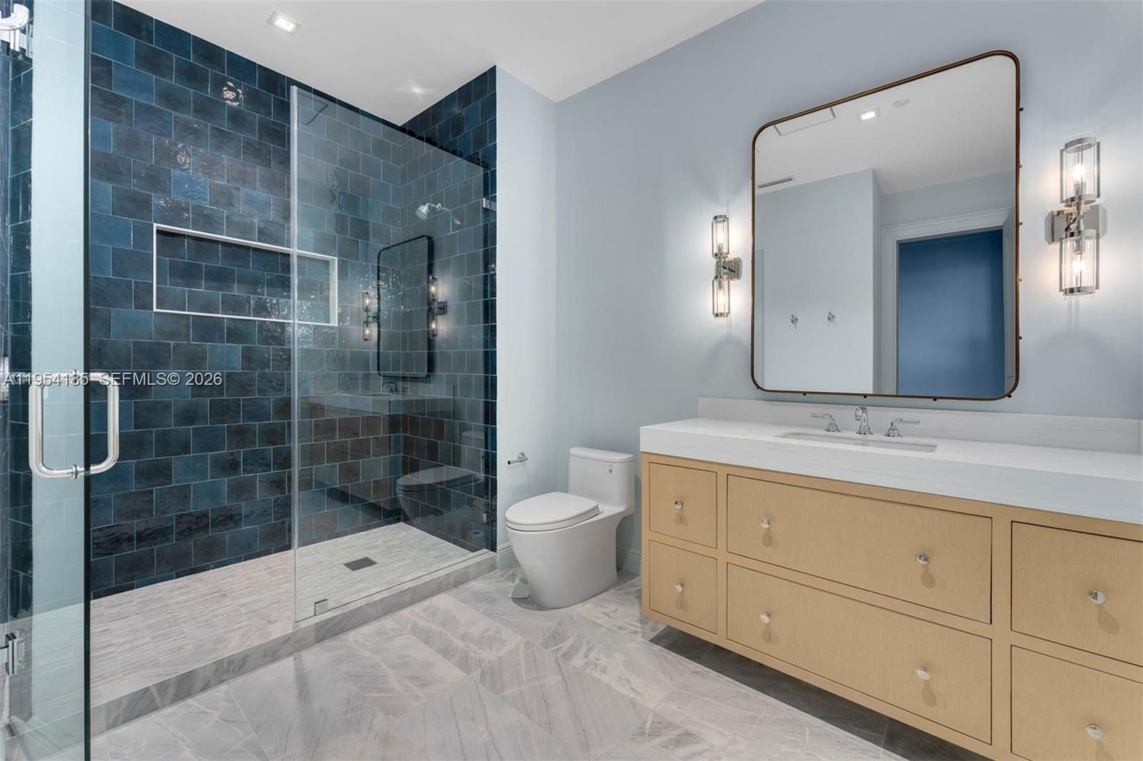 445 Grand Bay Drive #PH-1A, Key Biscayne FL 33149