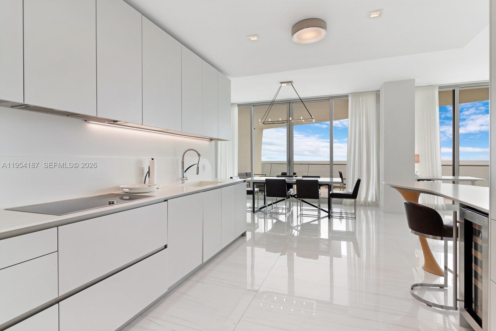 16901 Collins Ave #1402, Sunny Isles Beach FL 33160