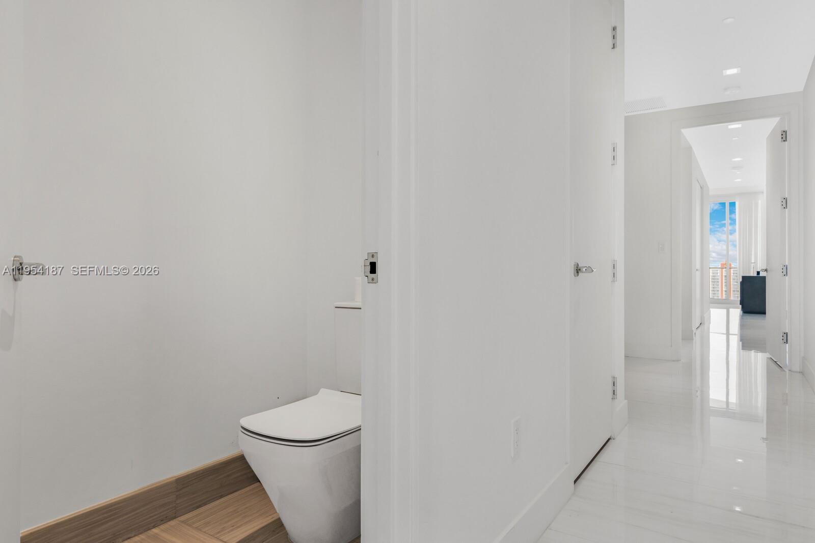 16901 Collins Ave #1402, Sunny Isles Beach FL 33160