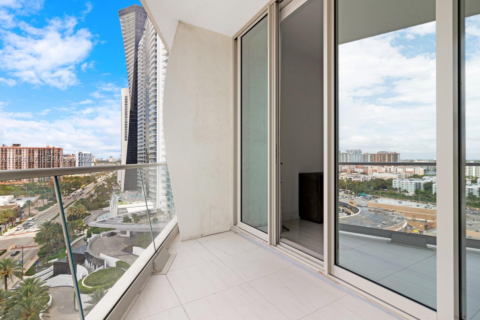 16901 Collins Ave #1402, Sunny Isles Beach FL 33160