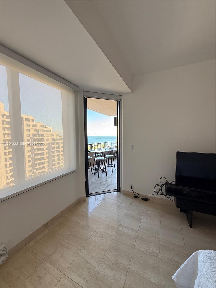 201 Crandon Blvd #928, Key Biscayne FL 33149