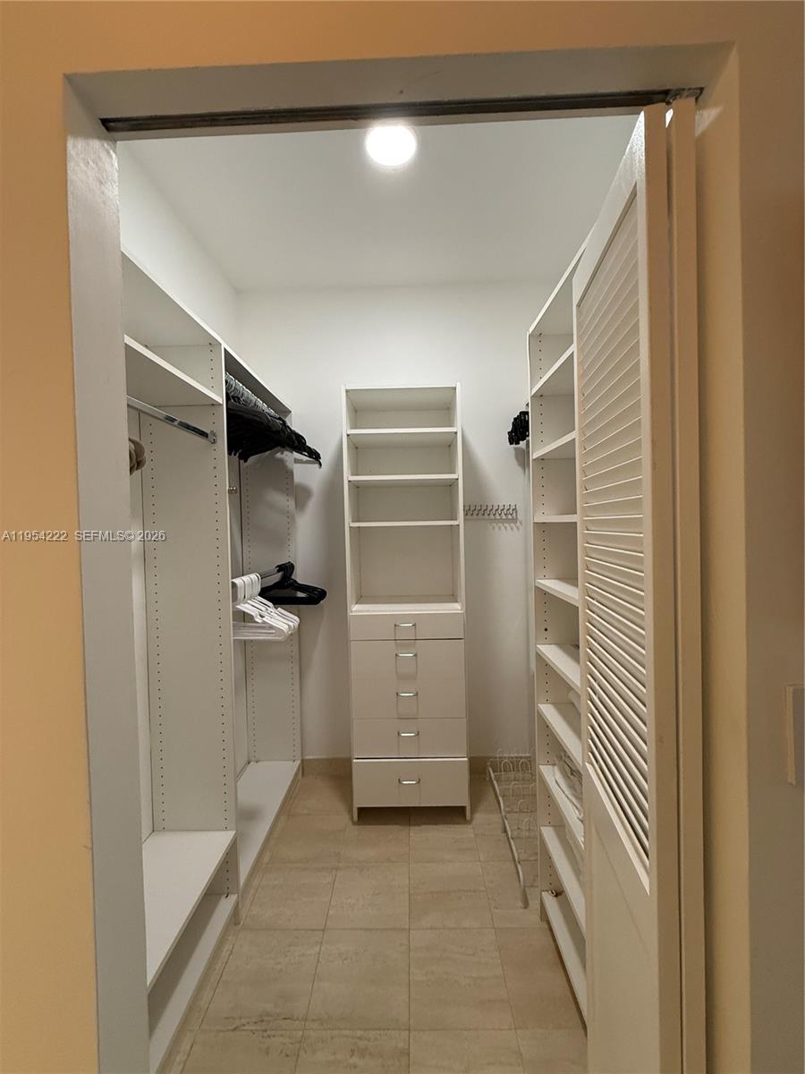 201 Crandon Blvd #928, Key Biscayne FL 33149