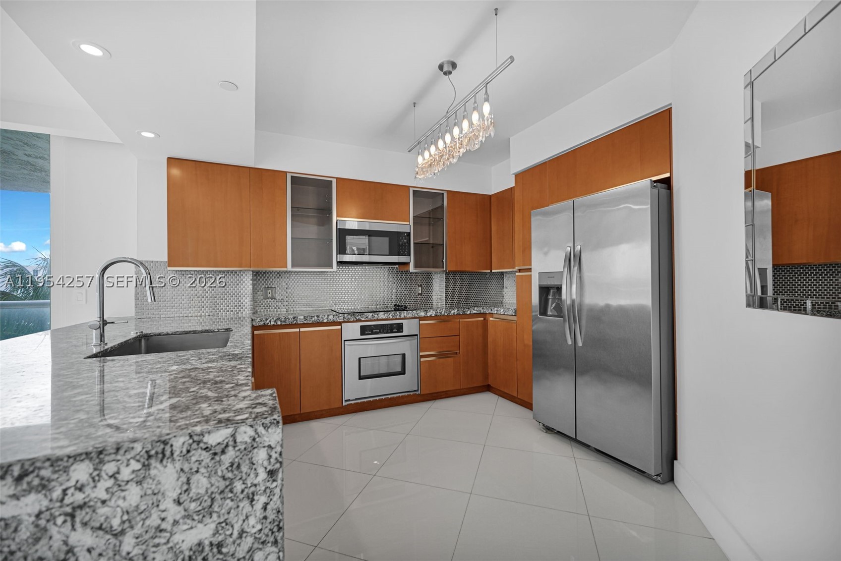 10 VENETIAN WAY #404, Miami Beach FL 33139