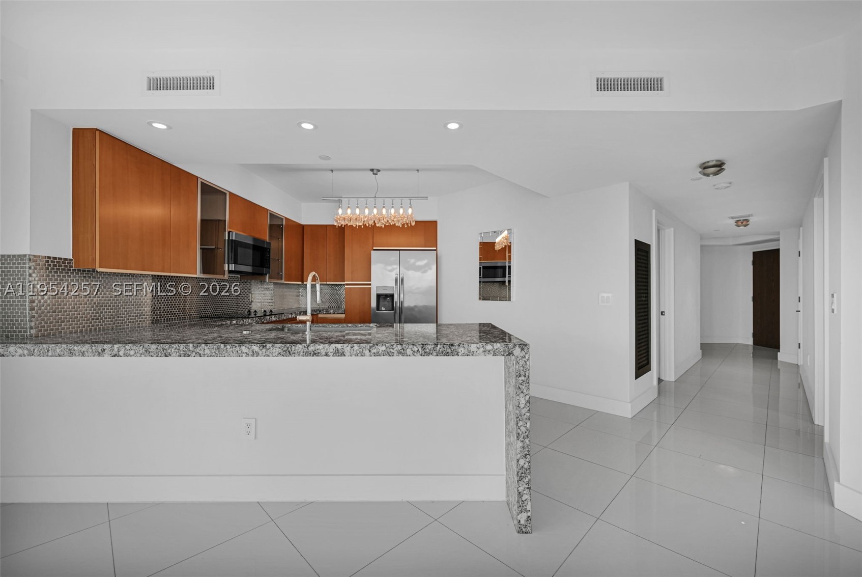 10 VENETIAN WAY #404, Miami Beach FL 33139