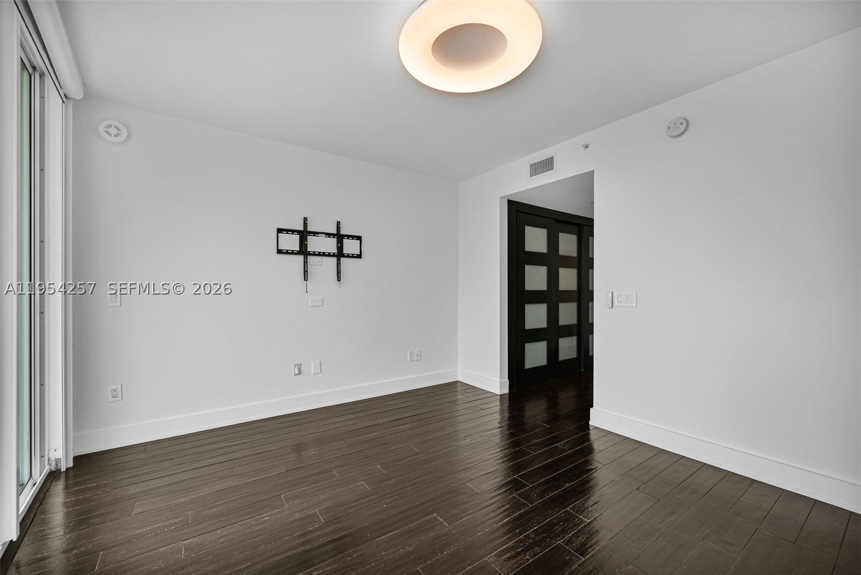 10 VENETIAN WAY #404, Miami Beach FL 33139