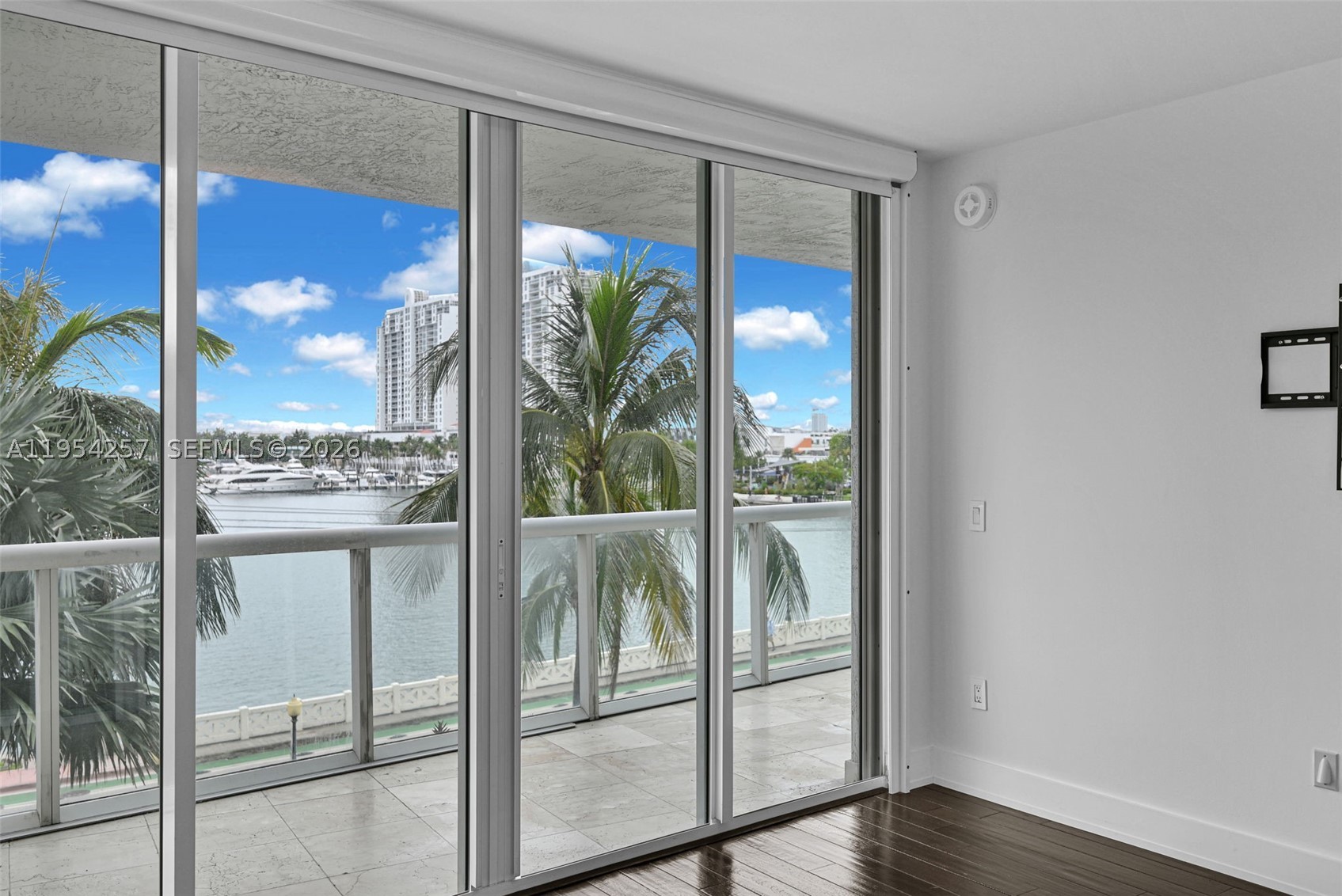 10 VENETIAN WAY #404, Miami Beach FL 33139