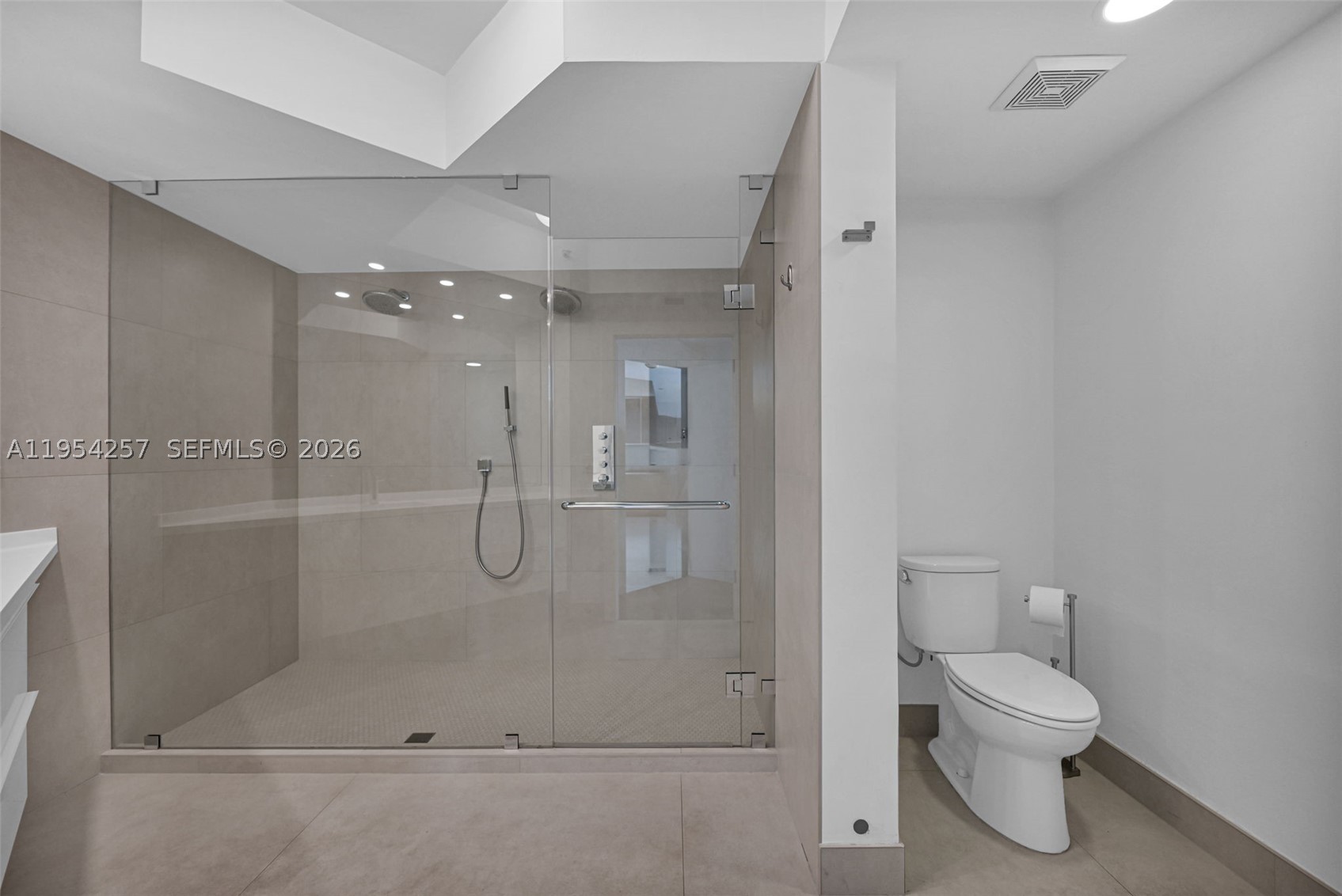 10 VENETIAN WAY #404, Miami Beach FL 33139