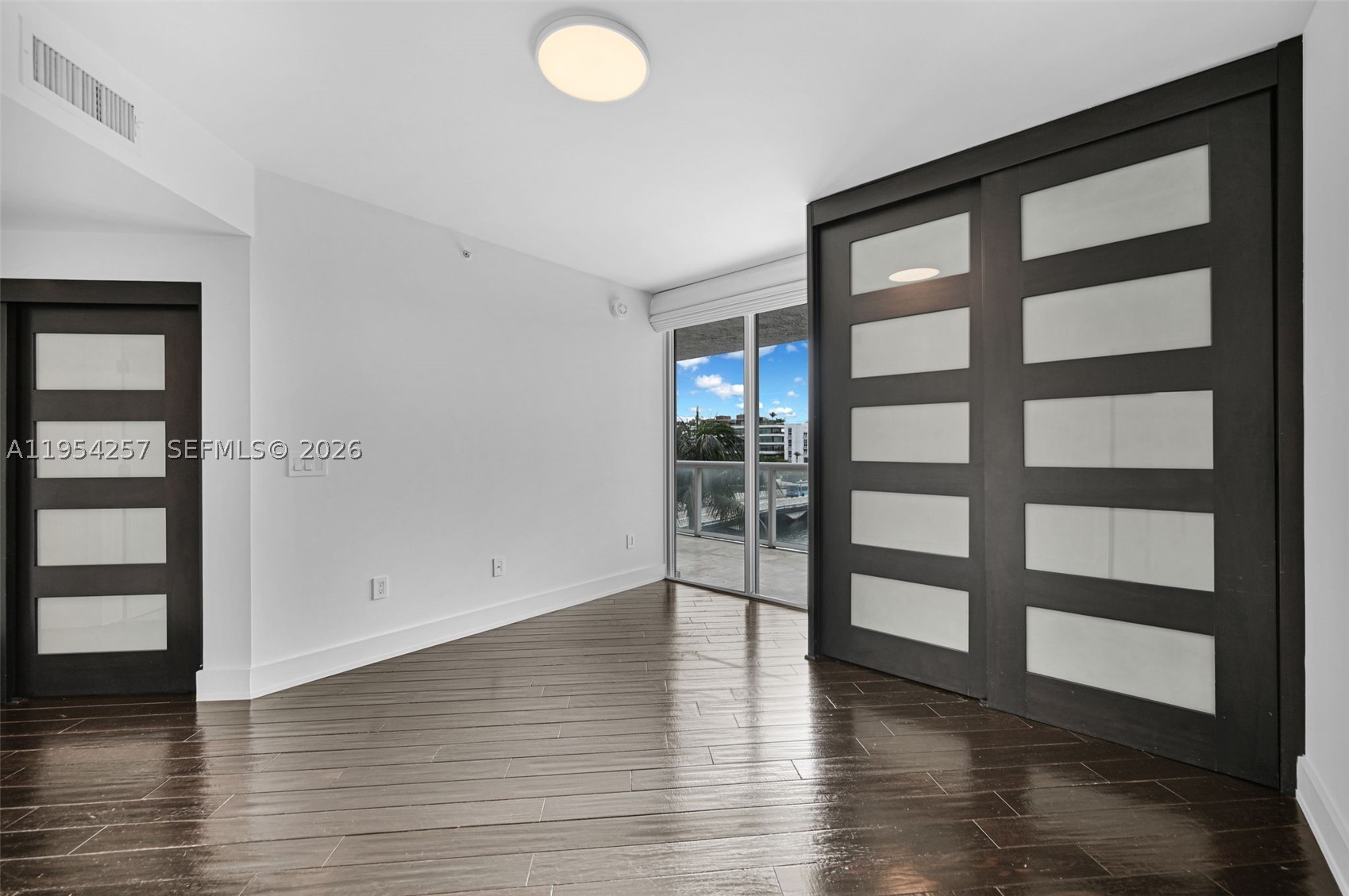 10 VENETIAN WAY #404, Miami Beach FL 33139