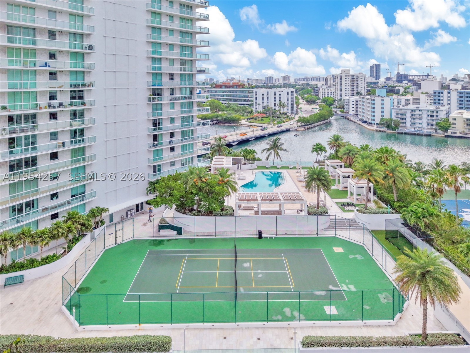 10 VENETIAN WAY #404, Miami Beach FL 33139