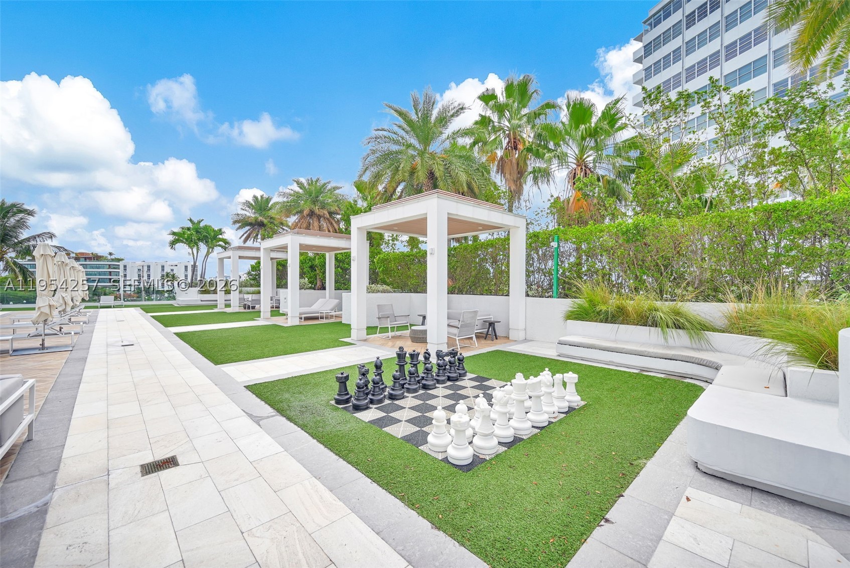10 VENETIAN WAY #404, Miami Beach FL 33139