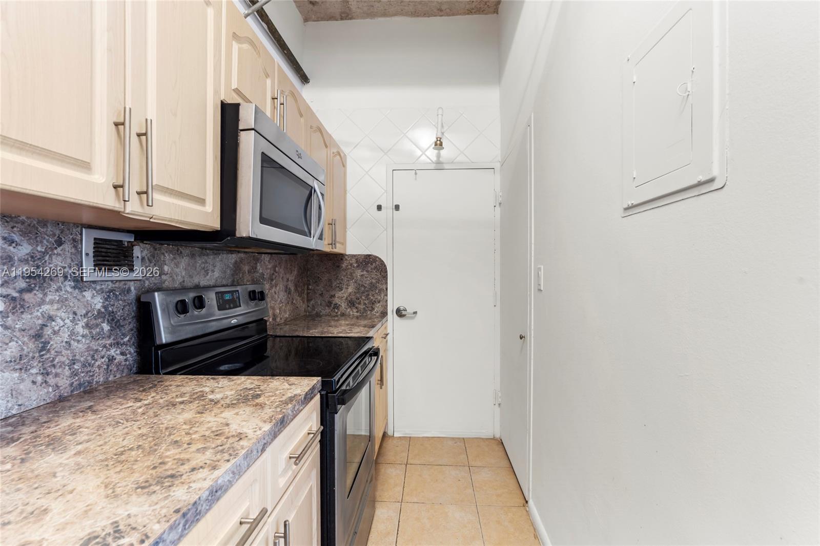 1000 West Ave #PH32, Miami Beach FL 33139