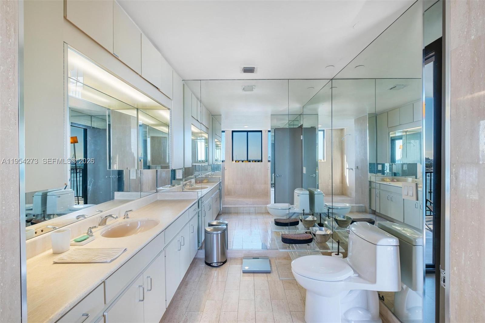 1000 Venetian Way #1501, Miami FL 33139