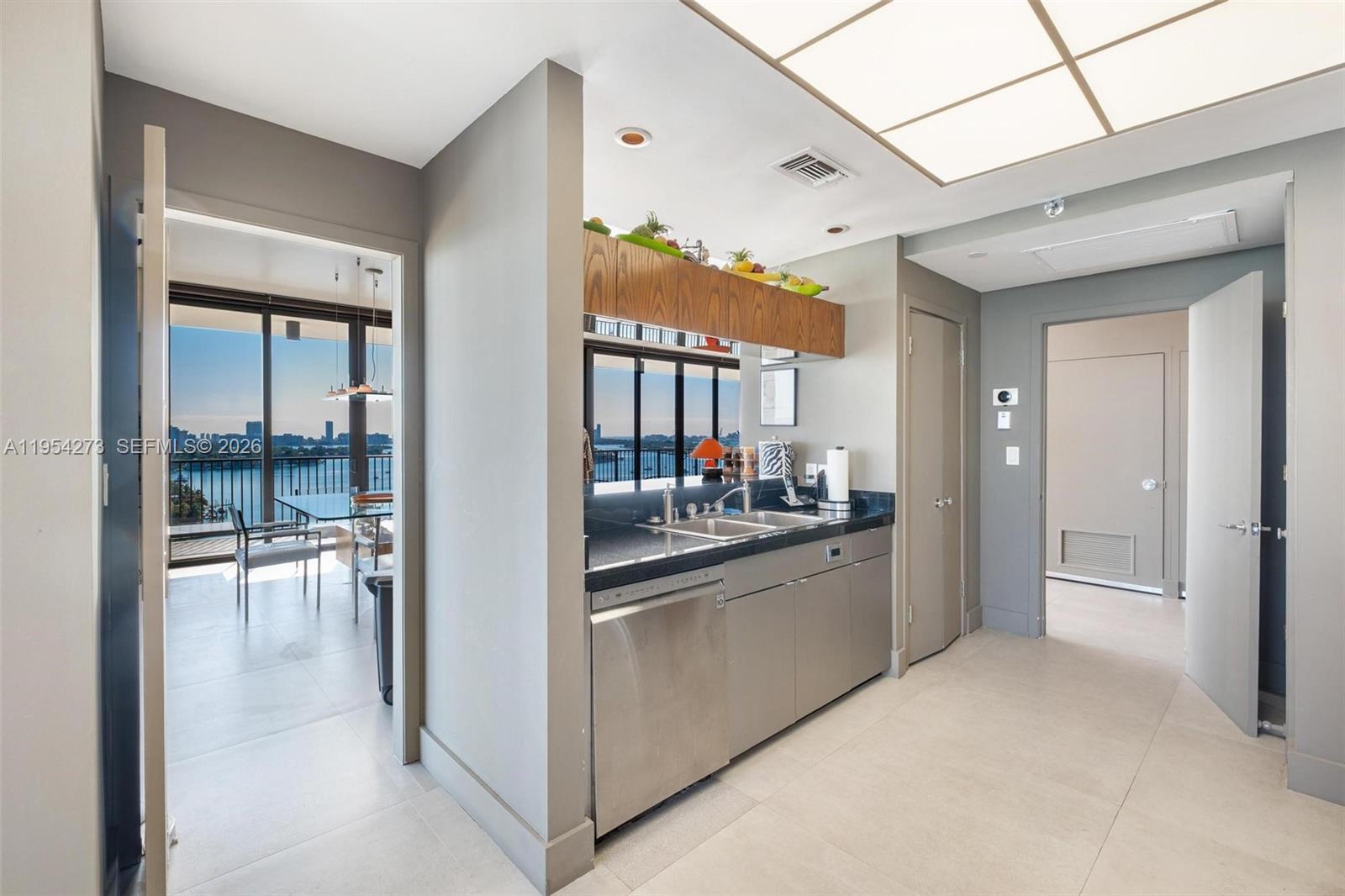 1000 Venetian Way #1501, Miami FL 33139