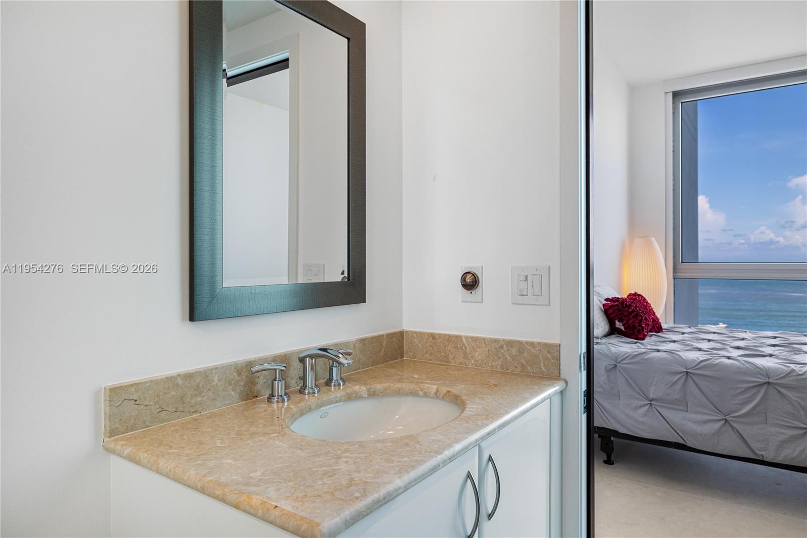 1331 Brickell Bay Dr #1703, Miami FL 33131