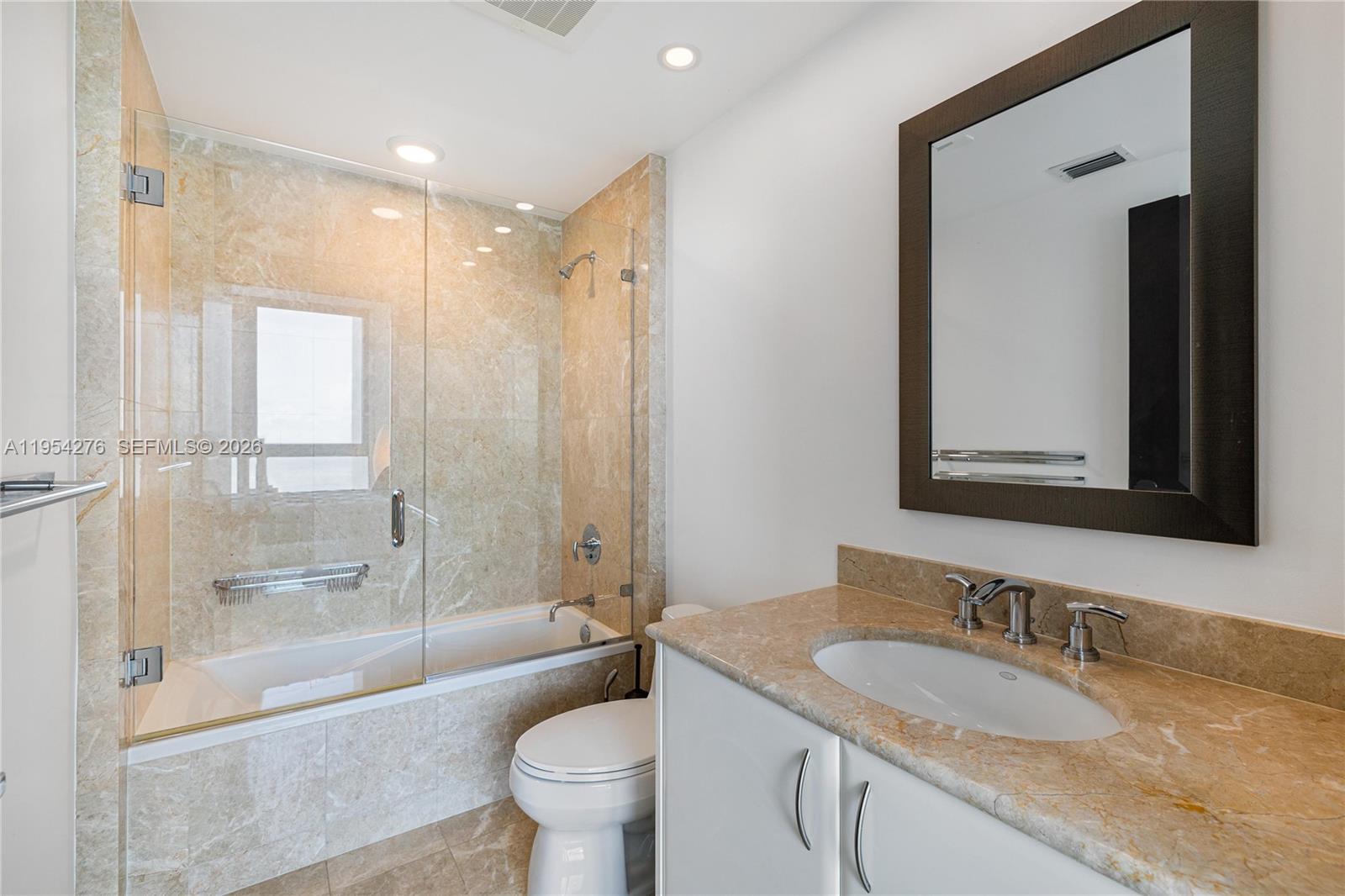 1331 Brickell Bay Dr #1703, Miami FL 33131