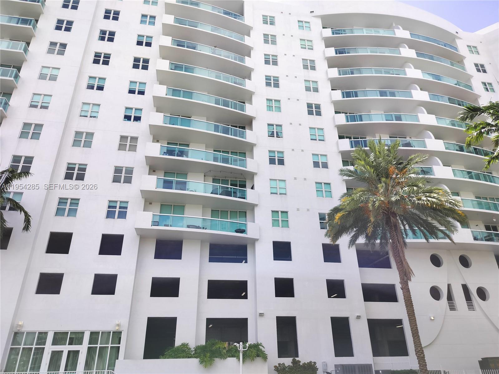 7910 Harbor Island Dr #802, North Bay Village FL 33141