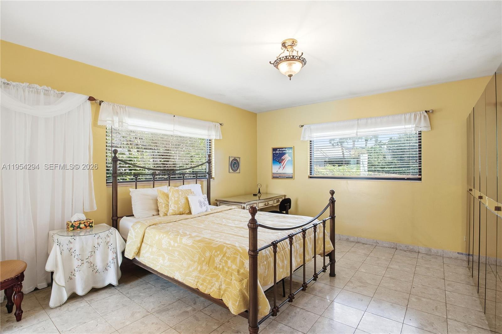 11505 N Bayshore Dr, North Miami FL 33181