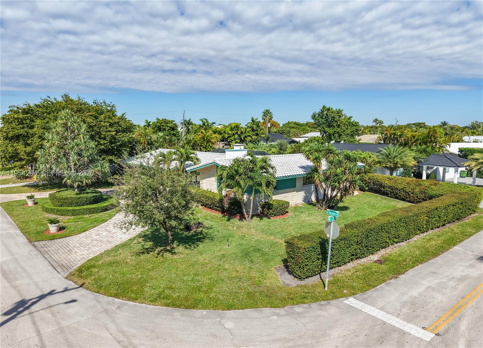 11505 N Bayshore Dr, North Miami FL 33181