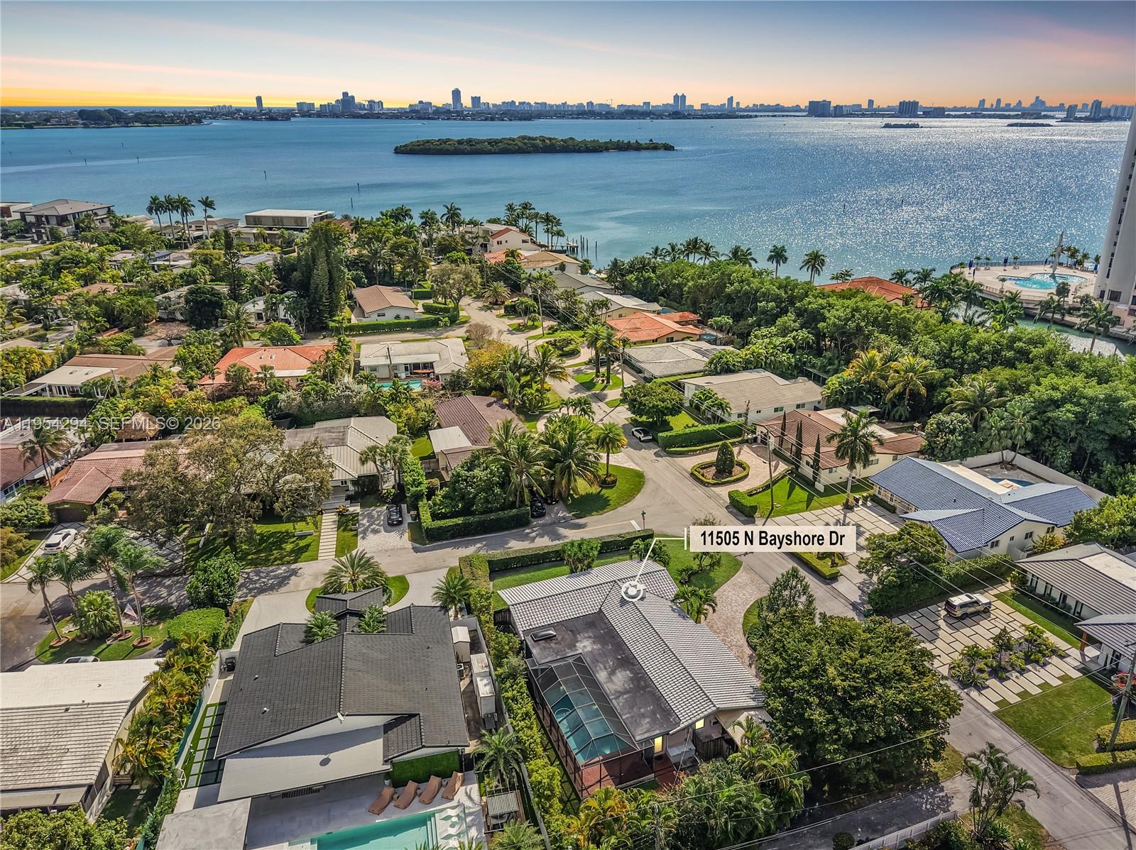 11505 N Bayshore Dr, North Miami FL 33181
