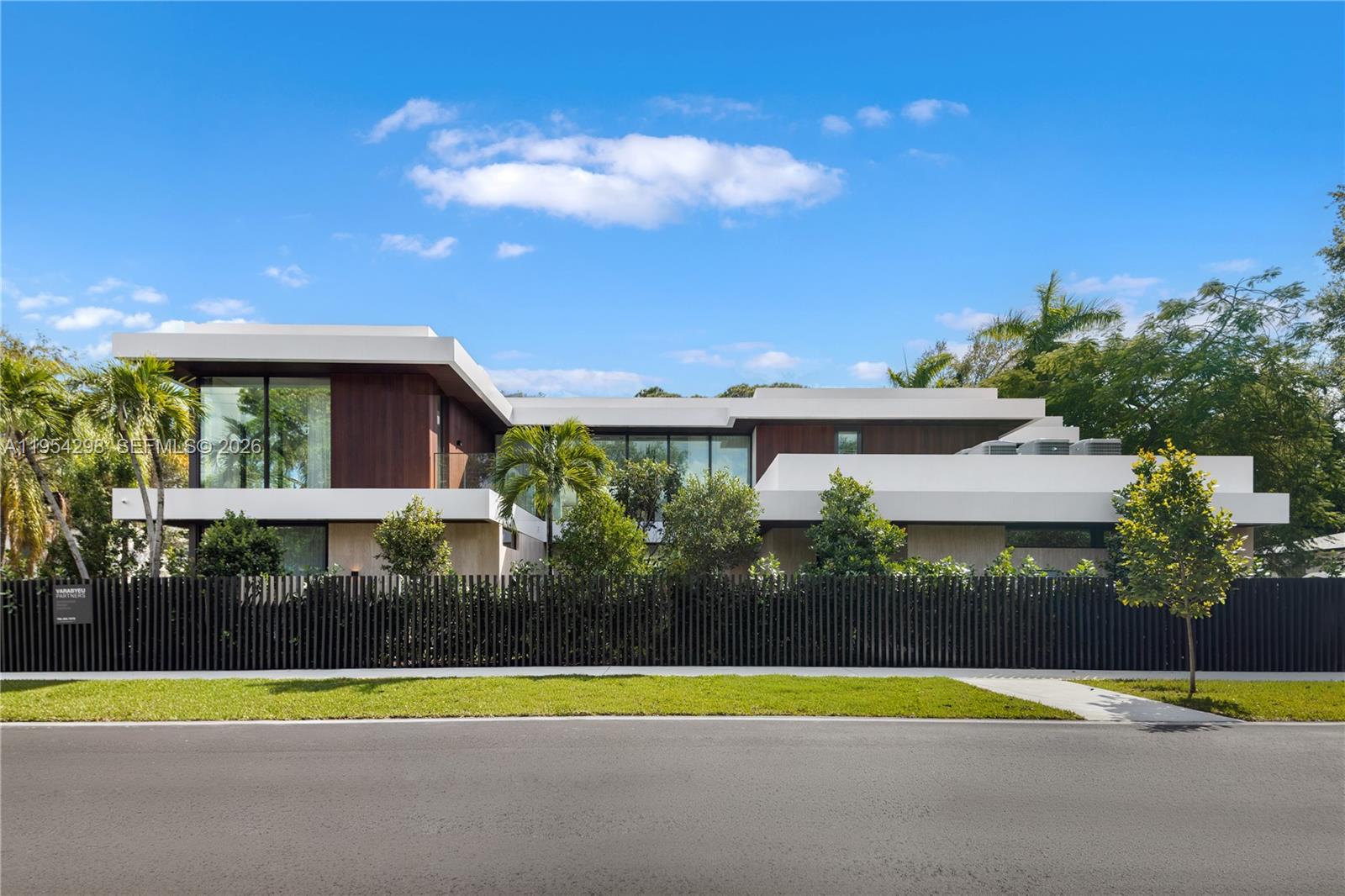 3210 Coacoochee St, Miami FL 33133