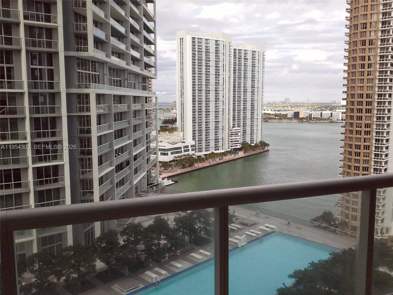 495 Brickell Ave #2208, Miami FL 33131