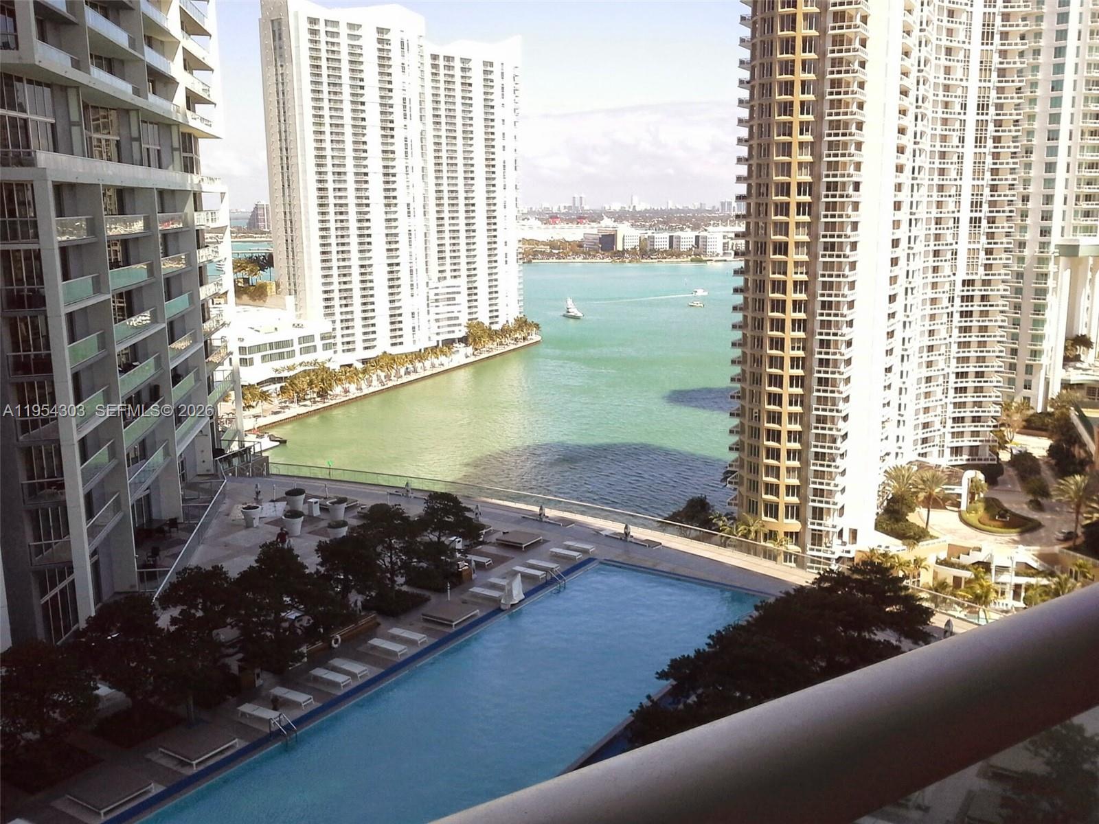 495 Brickell Ave #2208, Miami FL 33131