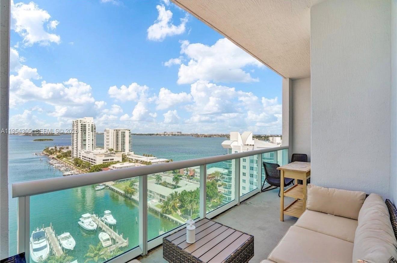 7900 Harbor Island Dr #PH2, North Bay Village FL 33141