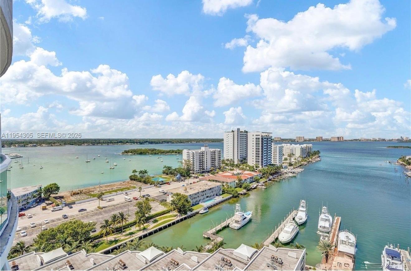 7900 Harbor Island Dr #PH2, North Bay Village FL 33141